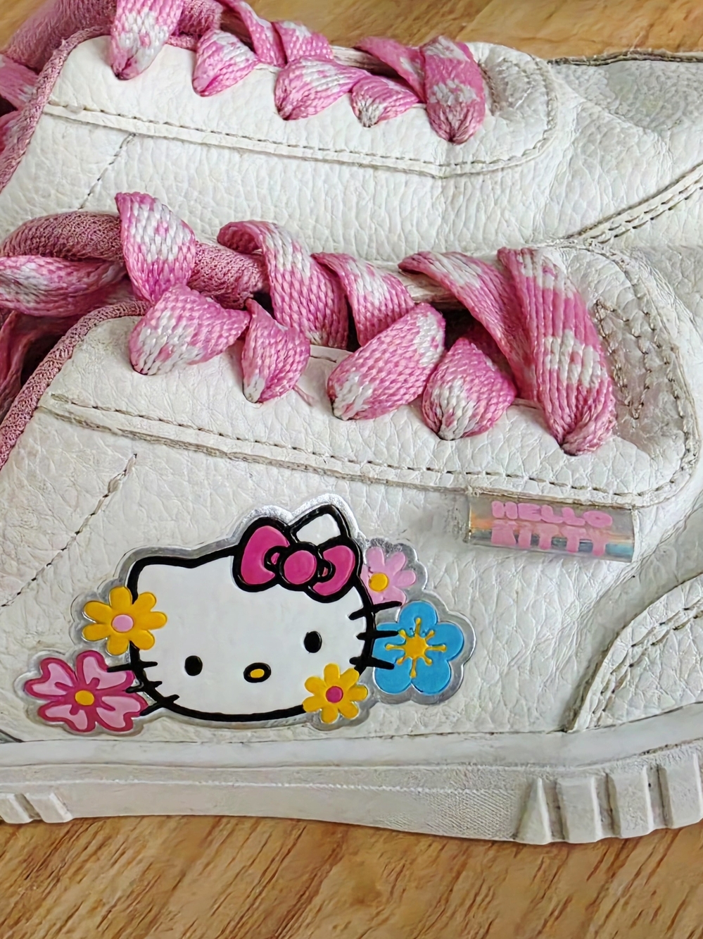 Hello Kitty White & Pink Kids Sneakers